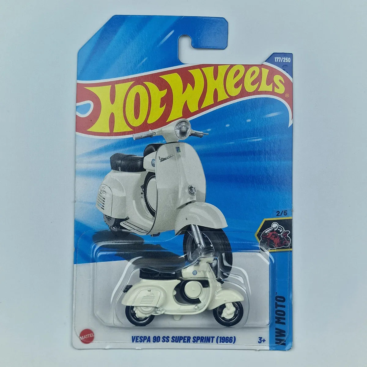 Hot Wheels Vespa 90 SS Super Sprint White