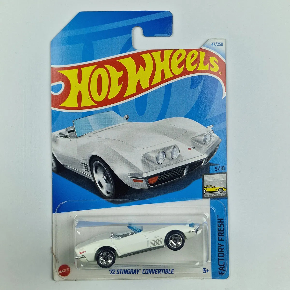Hot Wheels 72 Stingray Convertible White
