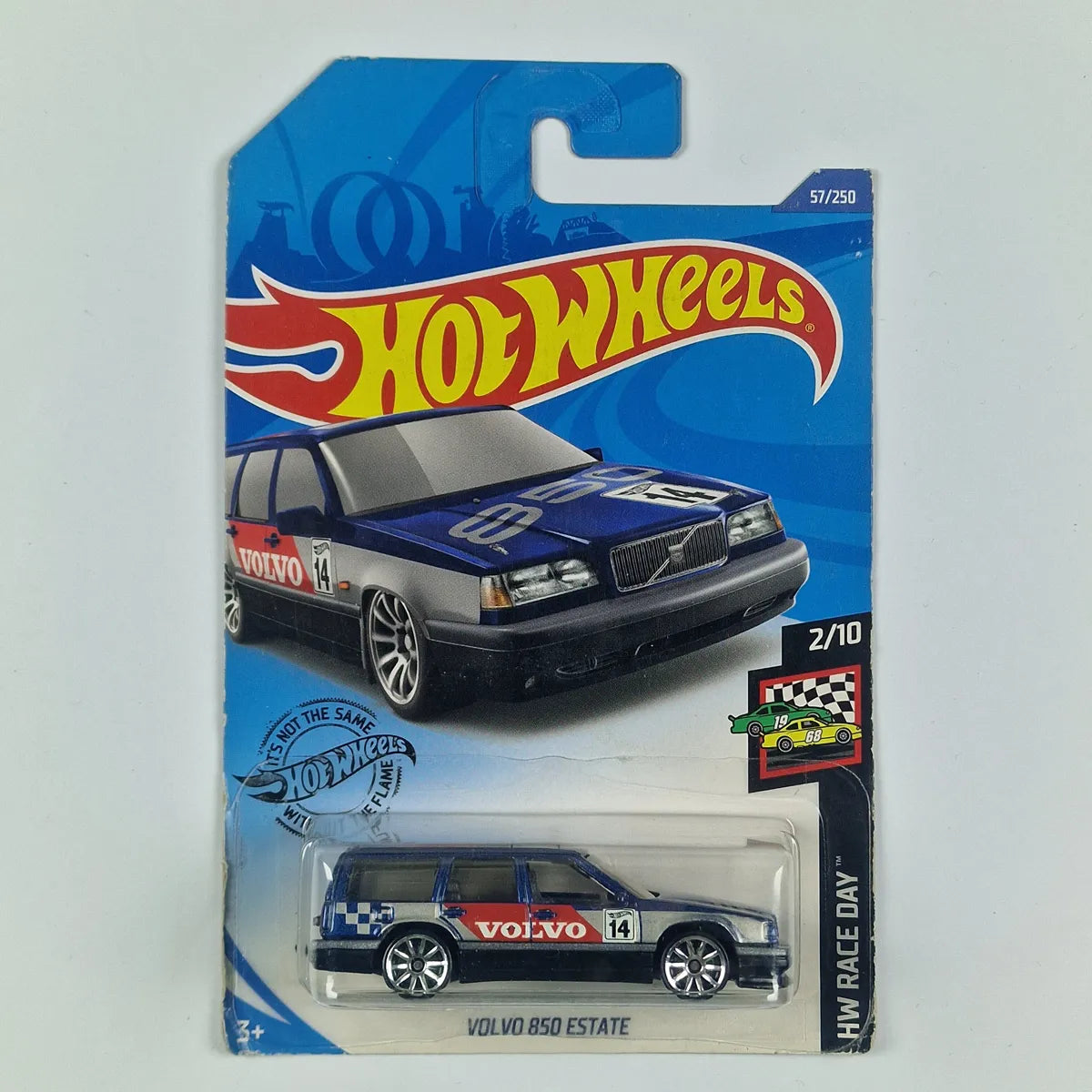 Hot Wheels Volvo 850 Estate Blue