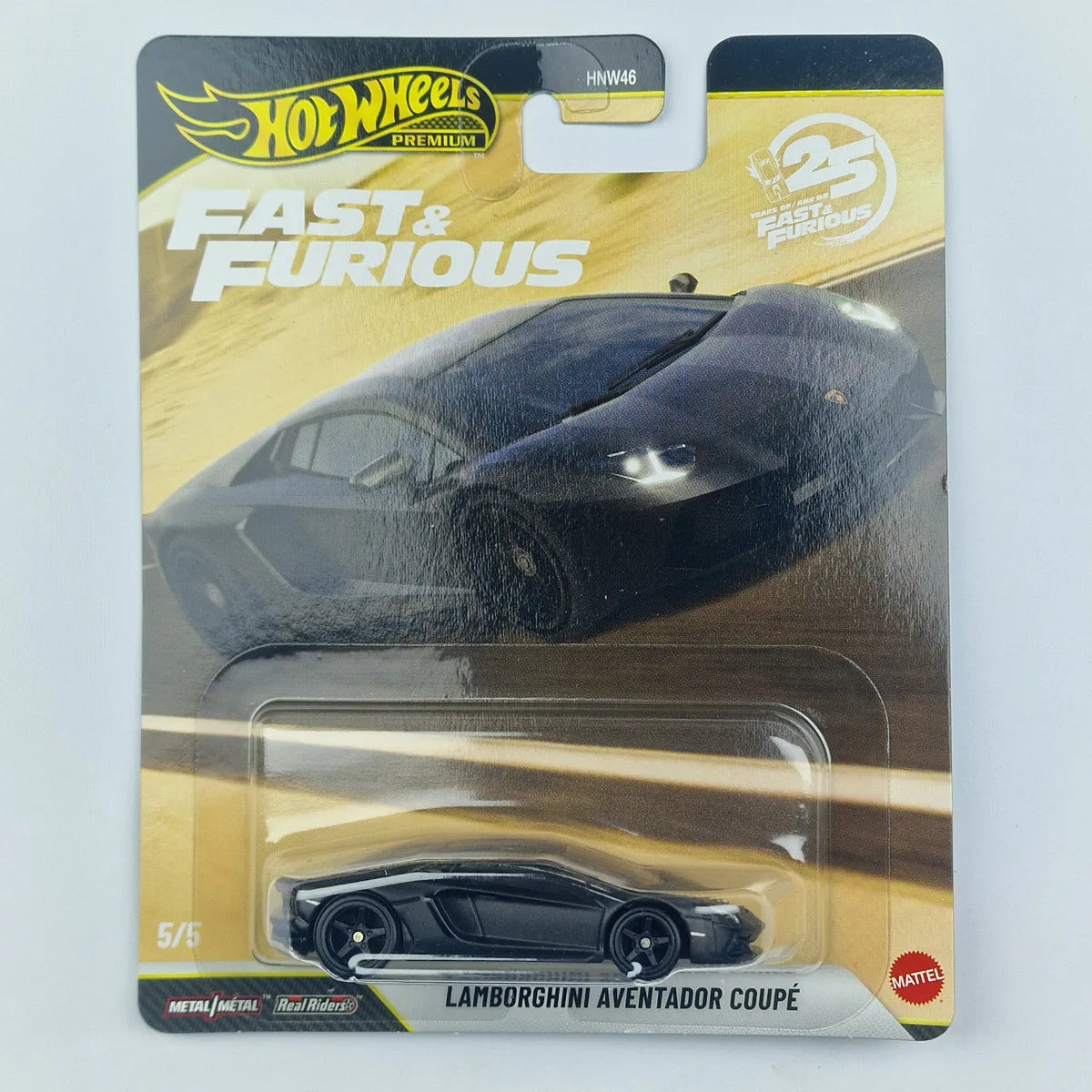 Hot Wheels Premium Lamborghini Aventador Coupe