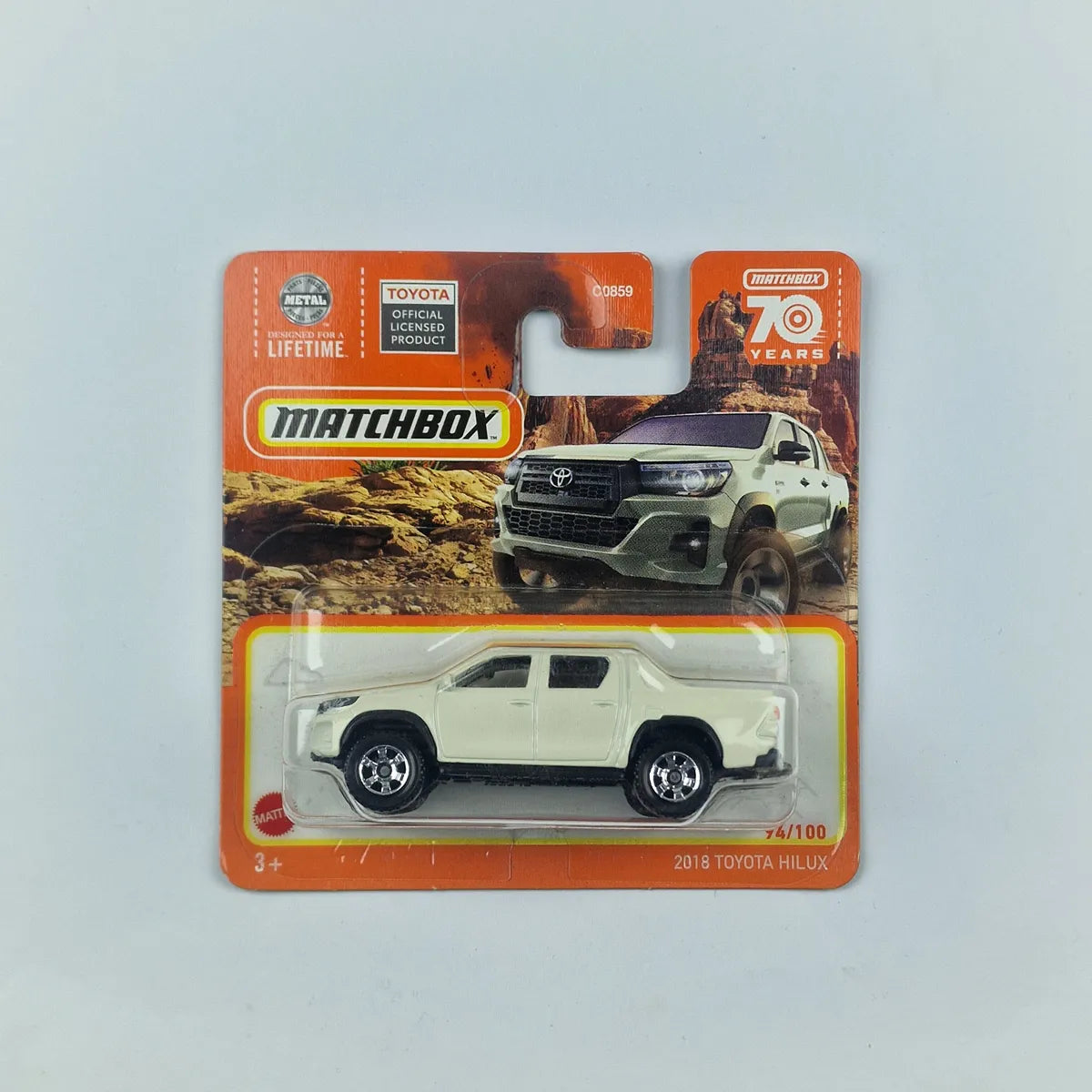 MatchBox 2018 Toyota Hilux Off White